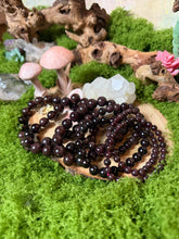 Load image into Gallery viewer, Star Garnet Bracelet