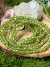 Load image into Gallery viewer, Faceted Peridot Wrap Bracelet