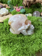 Load image into Gallery viewer, Flower Agate Skull