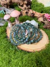 Load image into Gallery viewer, Moss Agate Bracelet
