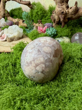 Load image into Gallery viewer, Flower Agate Skull
